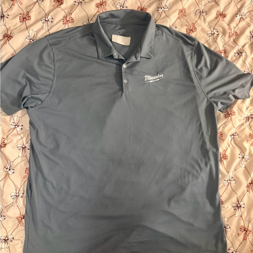 Nike Men’s Gray Polo with Milwaukee  Logo